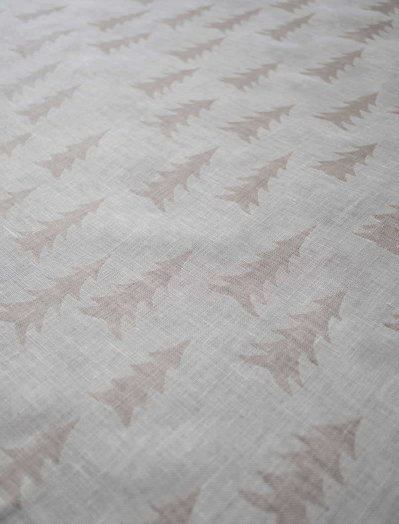 GRAN DOUBLE JACQUARD WOVEN FABRIC, SAND/WHITE