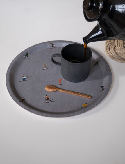 SKIERS TRAY