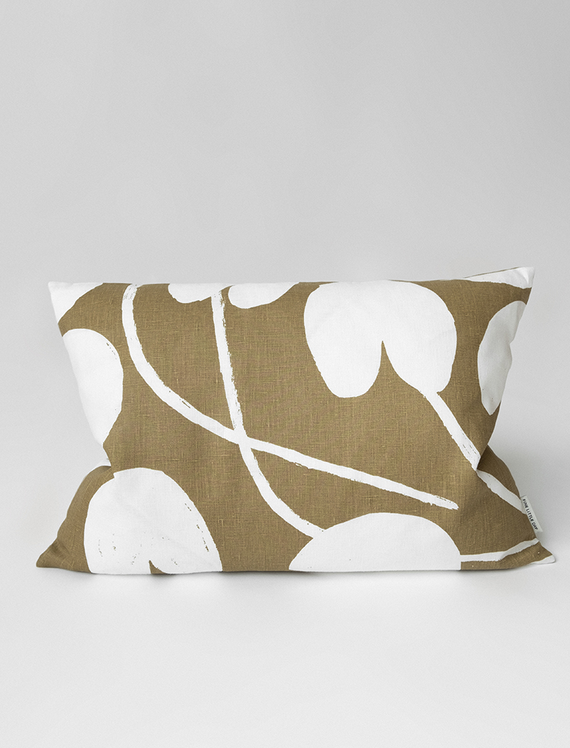 WATER LILIES CUSHION COVER, MUSTARD 68×48 cm