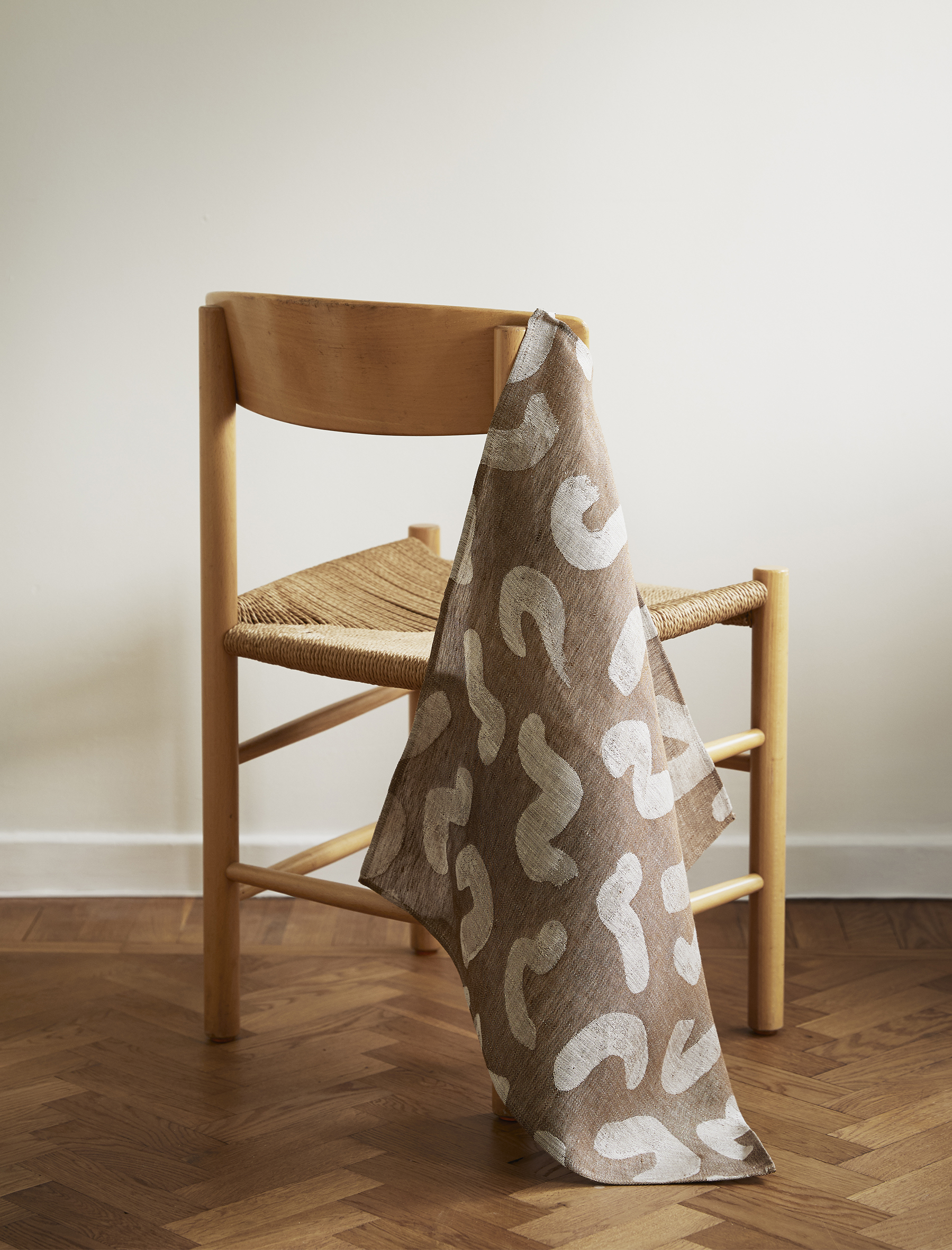 UDON LINEN TEA TOWEL, BROWN