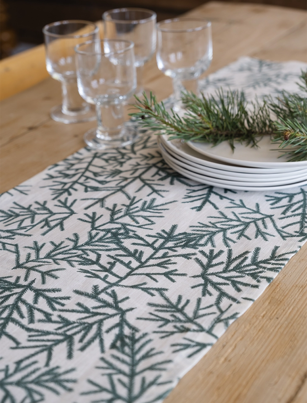 GRANRIS TABLE RUNNER