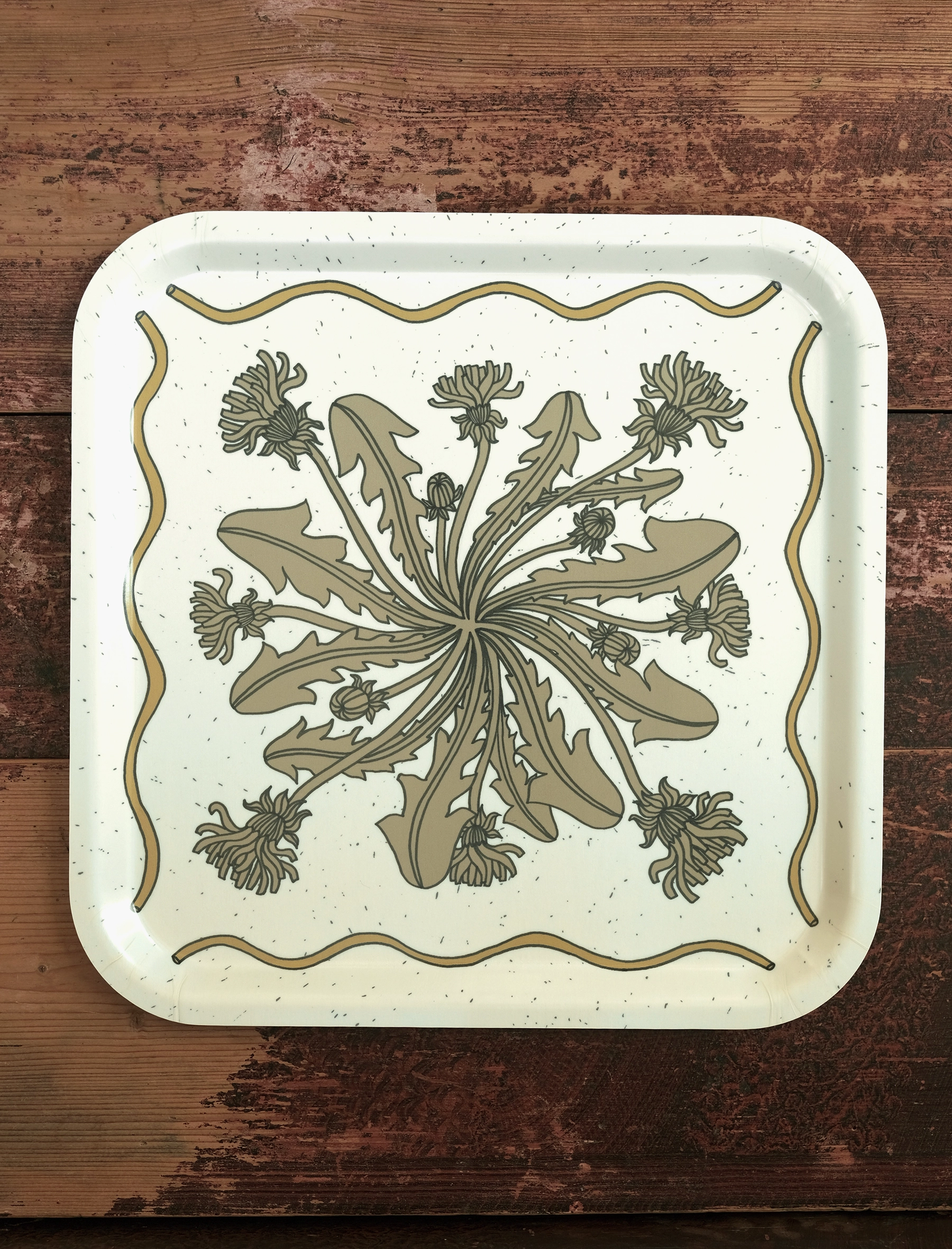 MASKROSBLAD TRAY