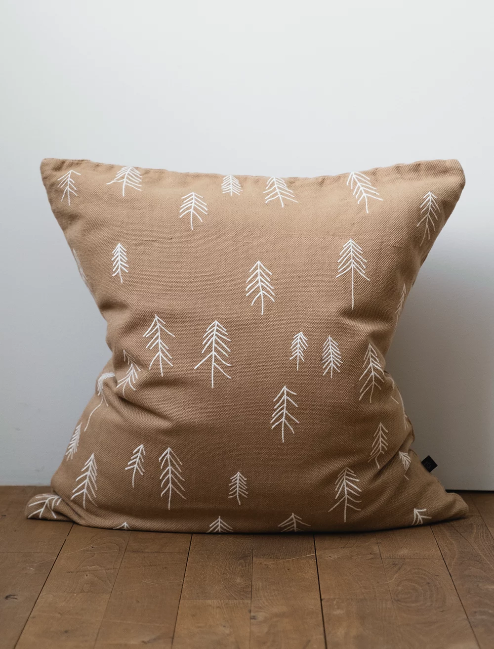 TALL EMBROIDERED CUSHION COVER, BROWN