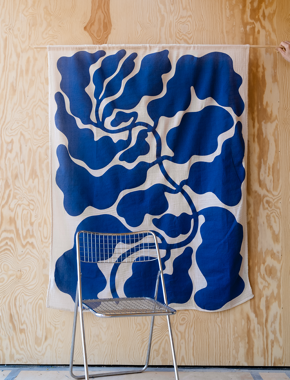 LEAVES WALL HANGING, BLUE